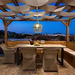 Villa Rose On The Beach