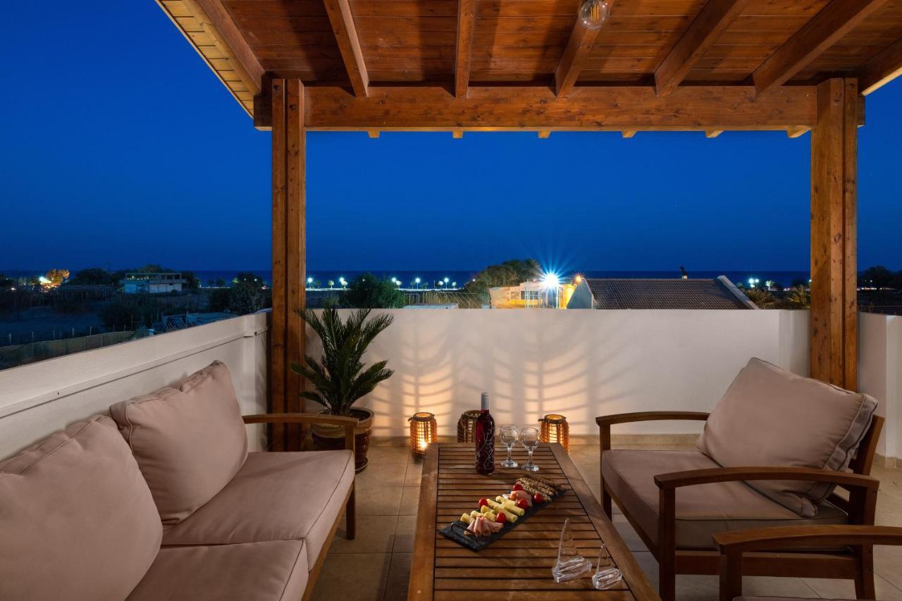 Villa Rose On The *
